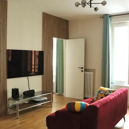 아파트 Stylish And Cozy Renovated 10 파리